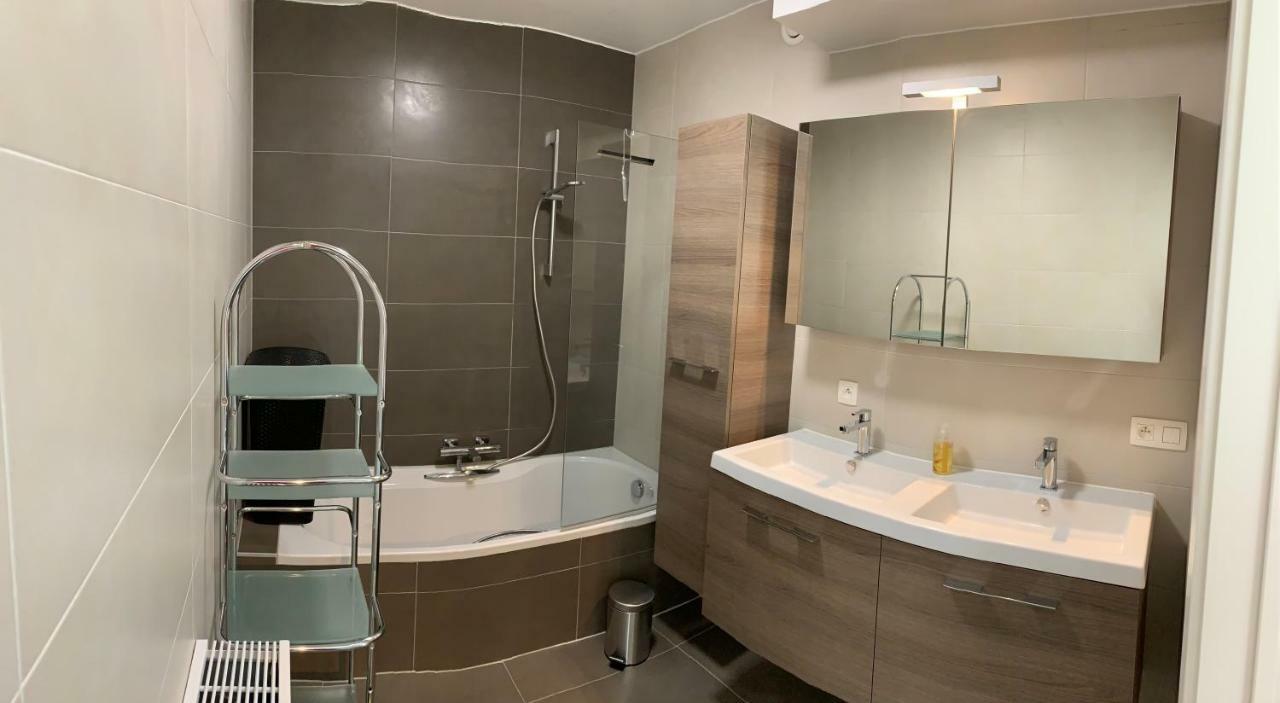 Appartement Westminster - Free Parking à Ostende Extérieur photo